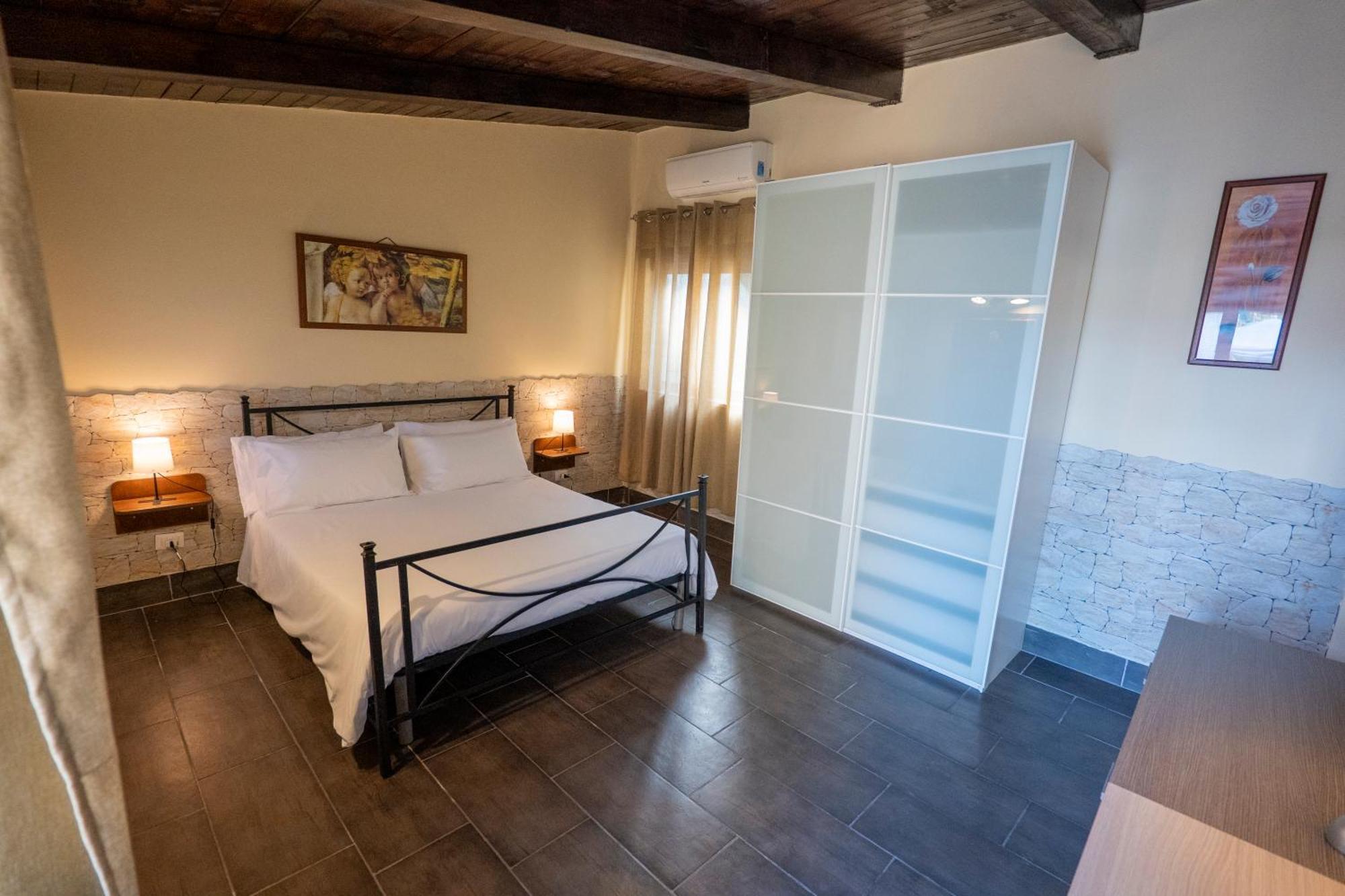 Villa Seta Giardini-Naxos Extérieur photo